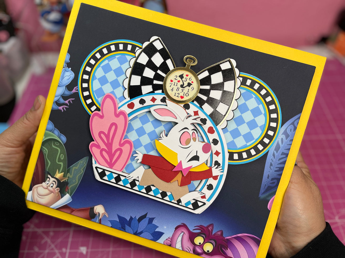 Wonderland - Scrapbook Album - Tutorial